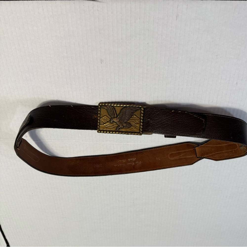 Vintage 1982 Tooled Cowhide Brown Leather Belt Eagle Western Buckle Size 34